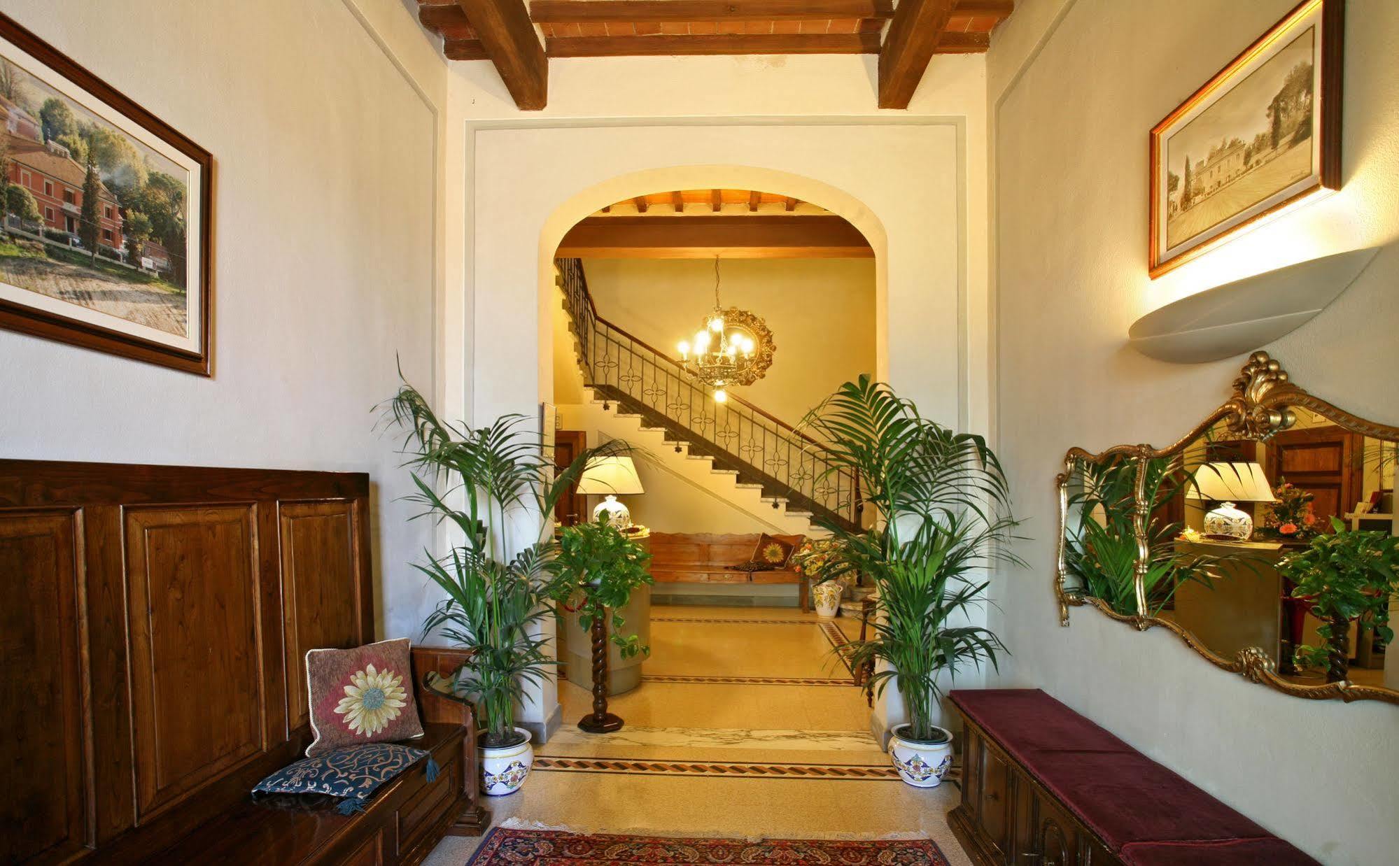 Hotel Villa Maya Cascina Luaran gambar